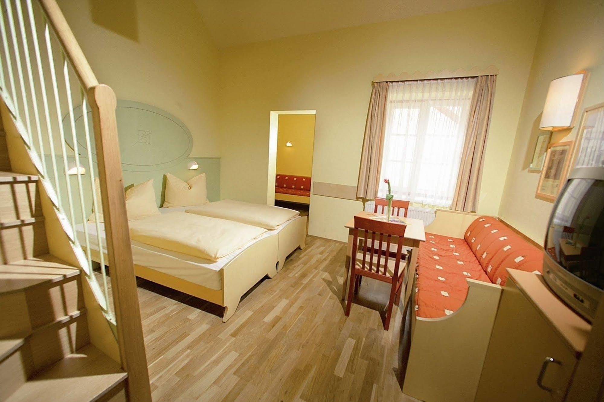 Jufa Hotel Oberwoelz-Lachtal Oberwoelz Stadt Cameră foto
